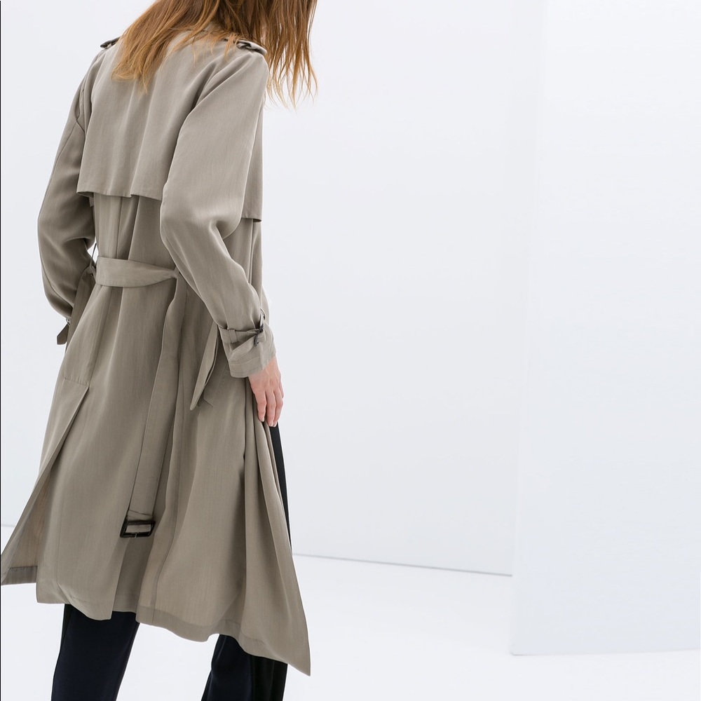 Zara Flowy Gray Trenchcoat